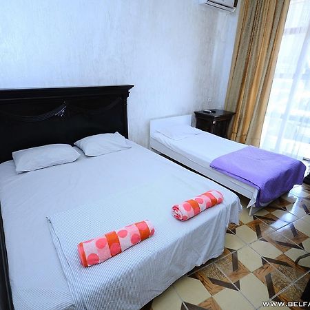 Hotel Belfast Батумі Екстер'єр фото